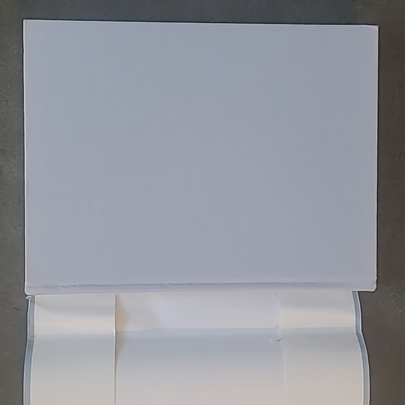 VINTAGE 1988 "INTERIOR DESIGN" COFFEE TABLE BOOK - Picture 2 of 10